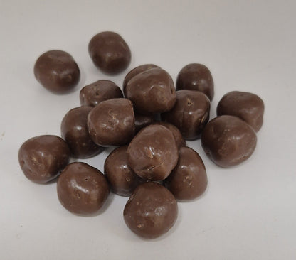 Milk Chocolate Coated Mango Passion Fruit & Cashews